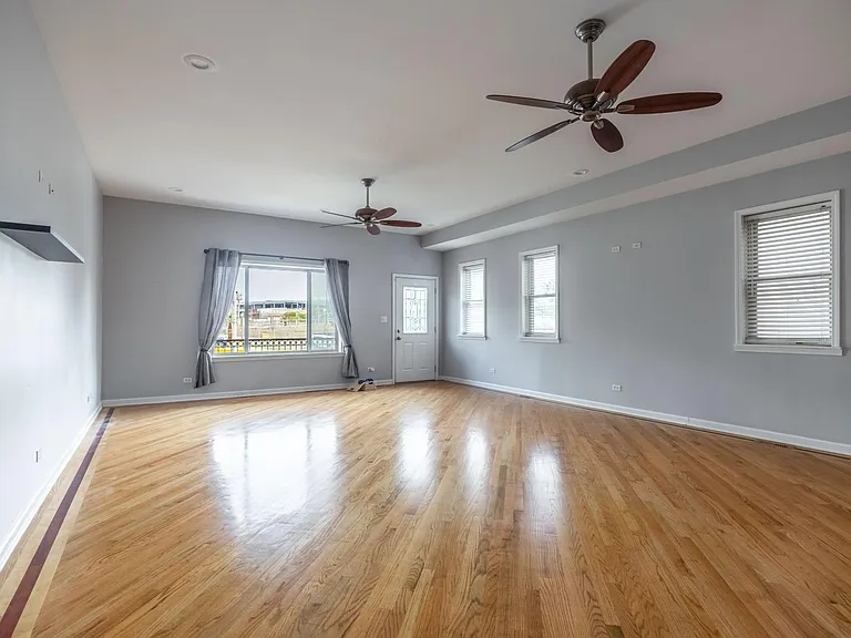 1333 W Walton St #2 — Photo 7