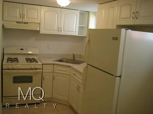 Rented by MQ Realty LLC | media 3