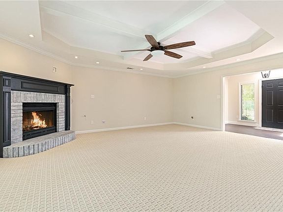 4th image of 2903 Southridge Est