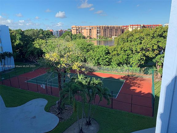 5th image of 9440 Fontainebleau Blvd APT 513