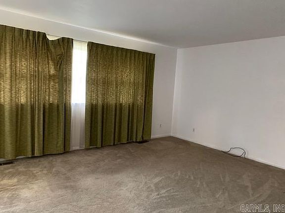 4th image of 7400 Briarwood Dr