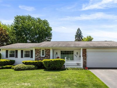 242 Yarkerdale Dr, Rochester, NY, 14615