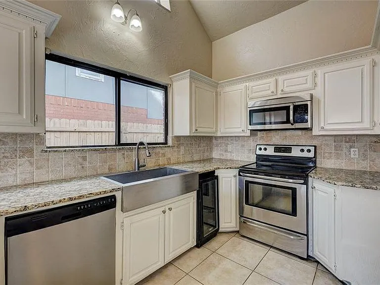 19804 Harness Ct — Photo 8