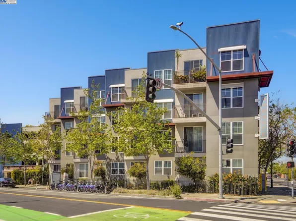 1121 40th St APT 3205, Emeryville, CA 94587