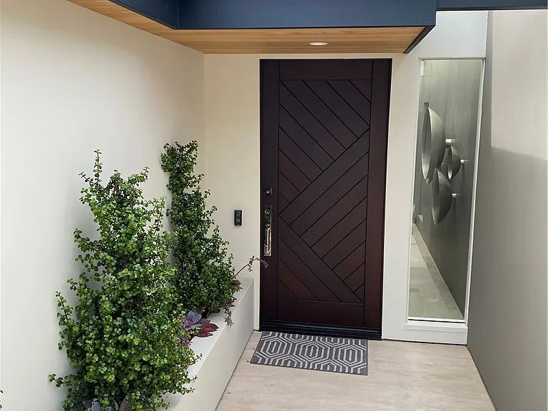 835 La Mirada St — Photo 24