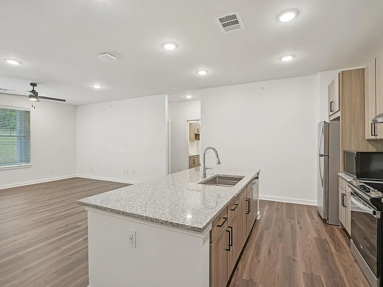 The Pullman Luxury Apartments — Photo 96