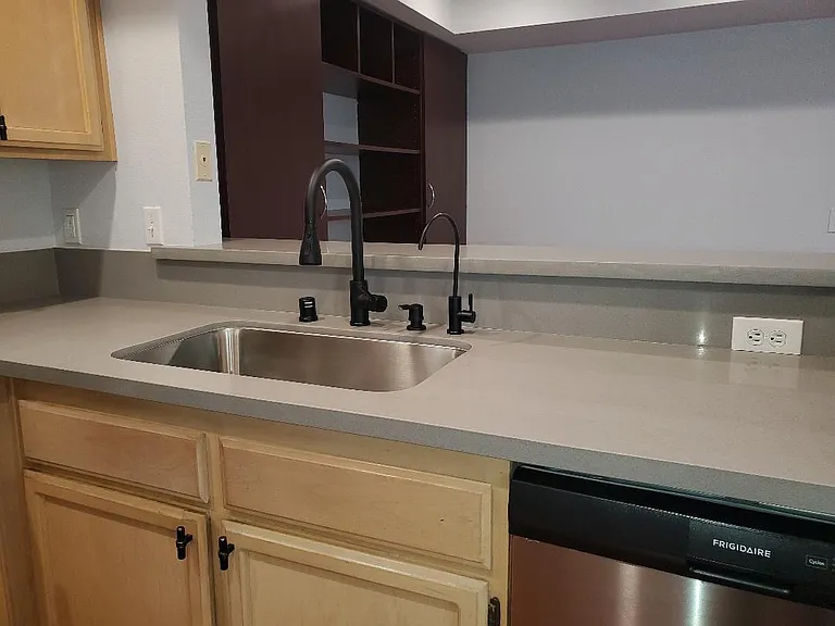 10119 Pinewood Ave — Photo 11