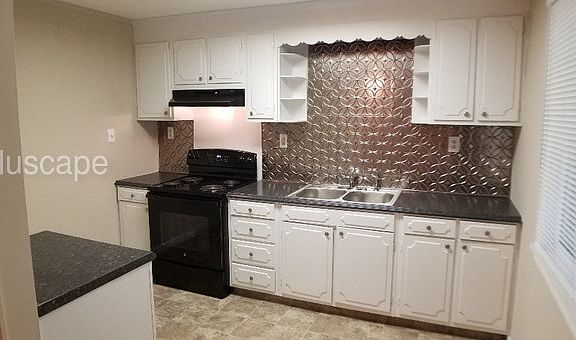 4th image of 1236 E Hazelwood South Dr