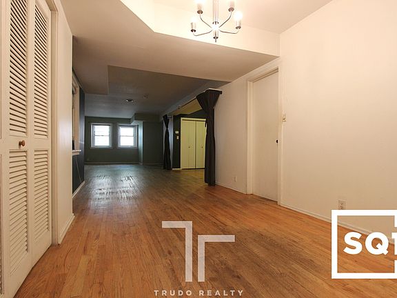 3rd image of 2600 N Racine Ave APT 2602