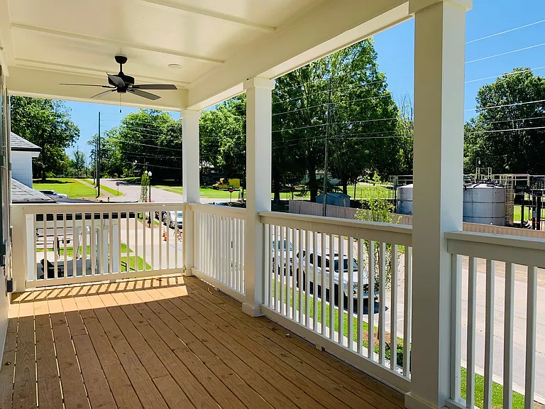 711 Jefferson St — Photo 13