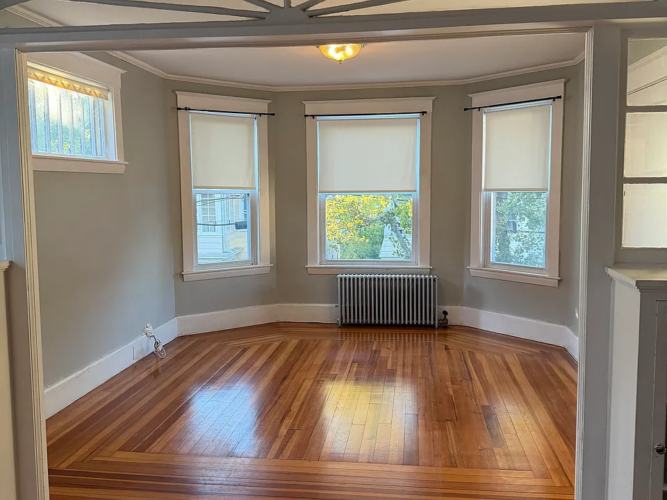 50 Leach St #2