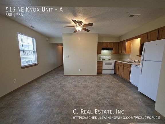 3rd image of 516 NE Knox St APT A