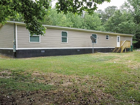 3rd image of 751 Ellis Rd