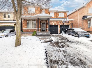 27 Permafrost Dr, Brampton, ON L6R 3M4
