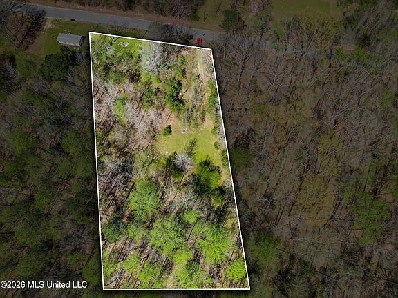 2nd image of 60472 Old Highway 6