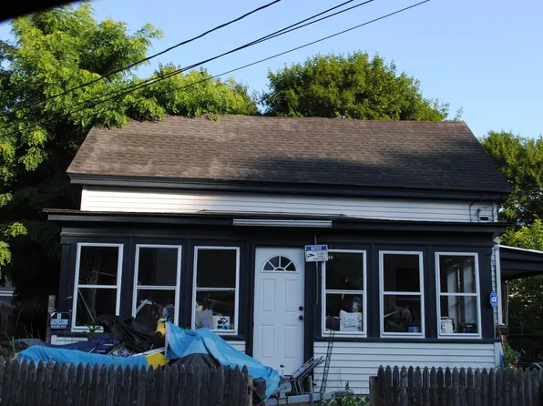 21 Maple Street, Rochester, NH 03867