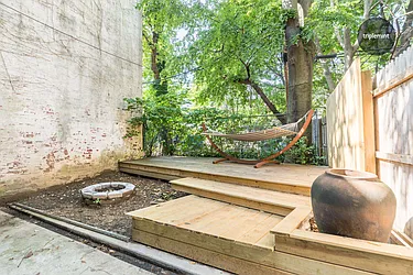 Rented by Triplemint