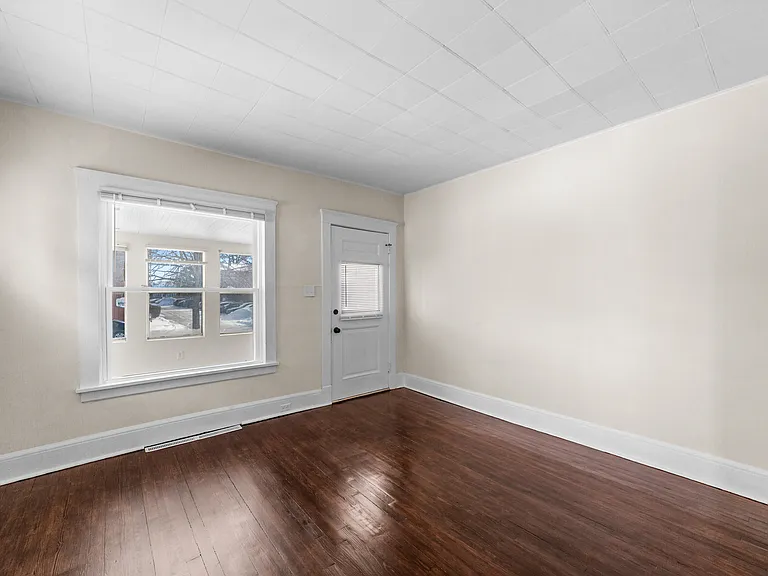 1448 Newman Ave — Photo 7