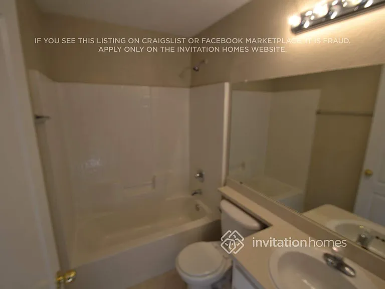7988 Oak Run Cir — Photo 12