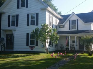 38 Elm St, Newport, ME 04953