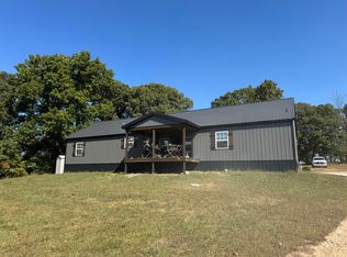 802 S Preston Rd, Seymour, MO 65746