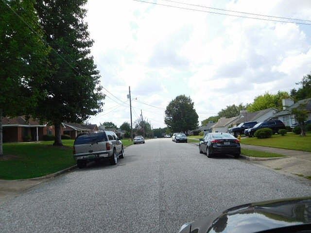2nd image of 3236 Meadow Walk Ln