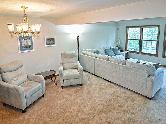 4th image of 525 Shagbark Dr #525