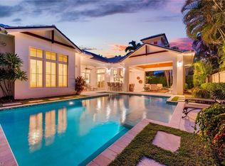 2250 Crayton RD, NAPLES, FL 34103