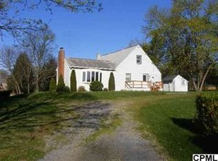 1220 Fairmont Dr, Harrisburg, PA 17112