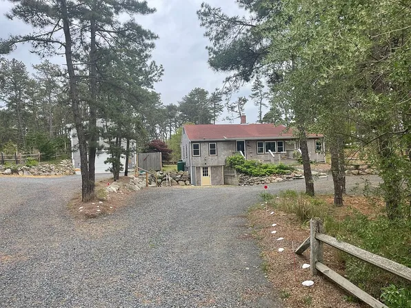 45 Indian Neck Rd, Wellfleet, MA 02667