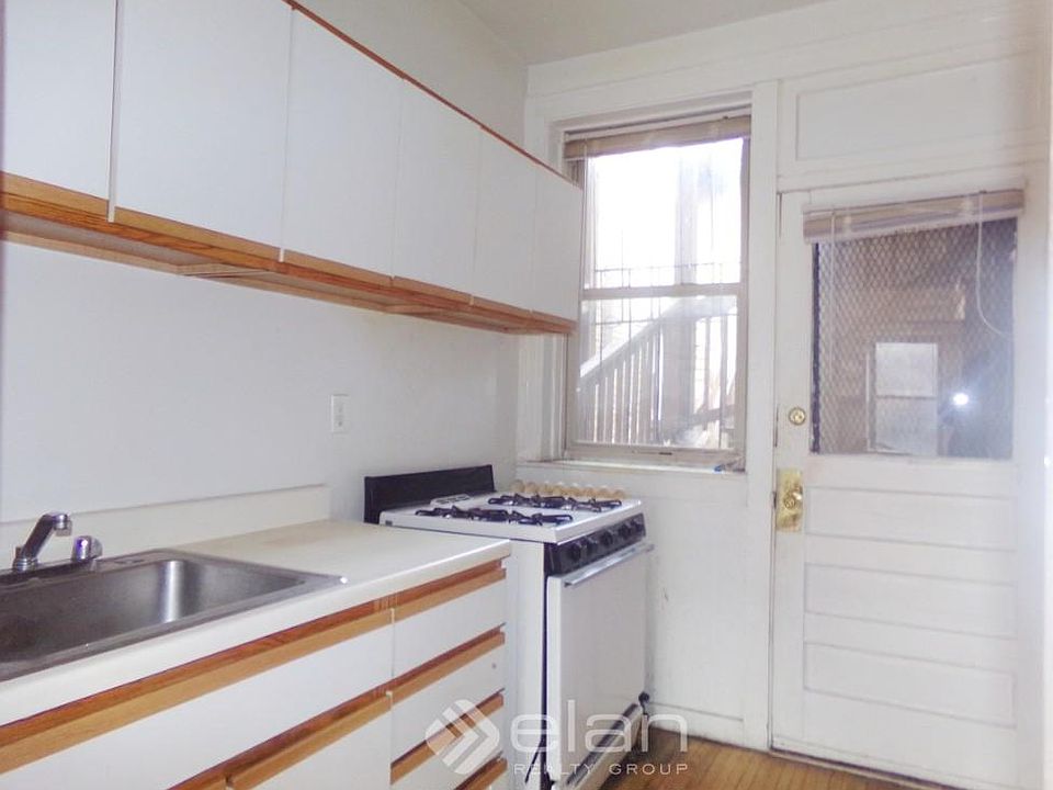 1st image of 1330 W Estes Ave APT 2S