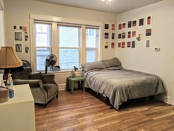 5th image of 1522 W Ardmore Ave #1