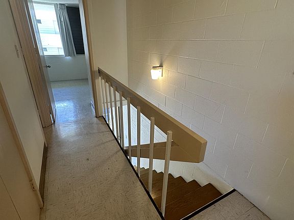 3rd image of 1822 Punahou St APT 23