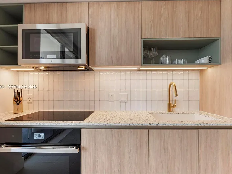 601 NE 1st Ave #2801 — Photo 7