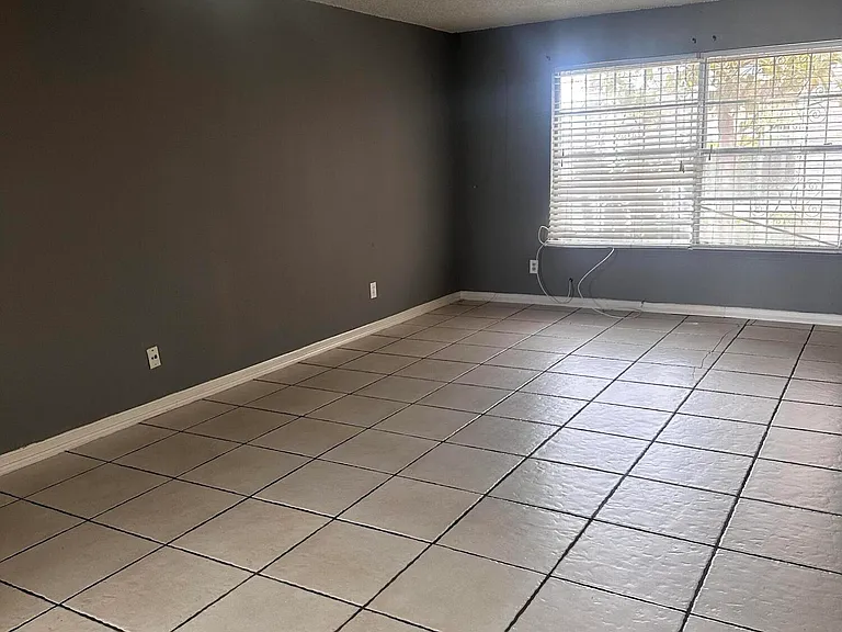 6700 Escondido Dr #G6 — Photo 8