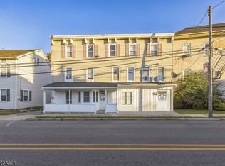 100 Washington St #C, Stewartsville, NJ 08886