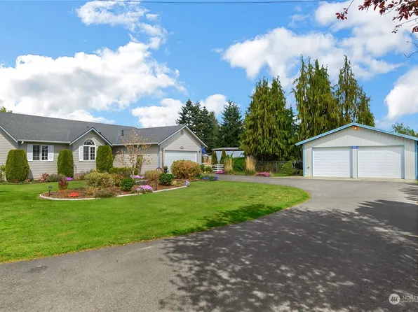 1805 E Hazel Avenue, Burlington, WA 98233