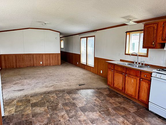 5th image of 18376 Saint Joseph Ave #218