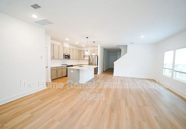 128 Kingswood Cir — Photo 25