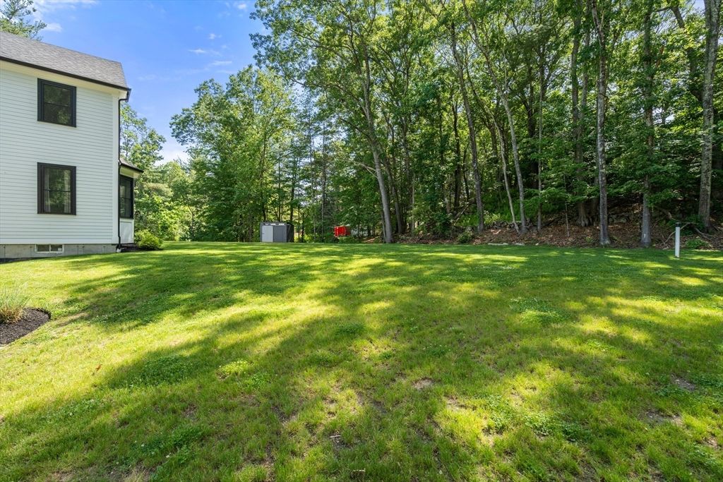 8 Charles St, North Reading, MA - View 5