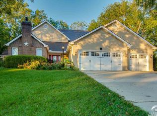 1709 Prestwick Dr, Lawrence, KS 66047