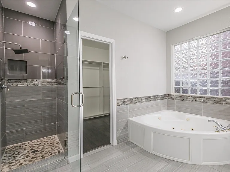 5506 Langhorne Ct — Photo 15