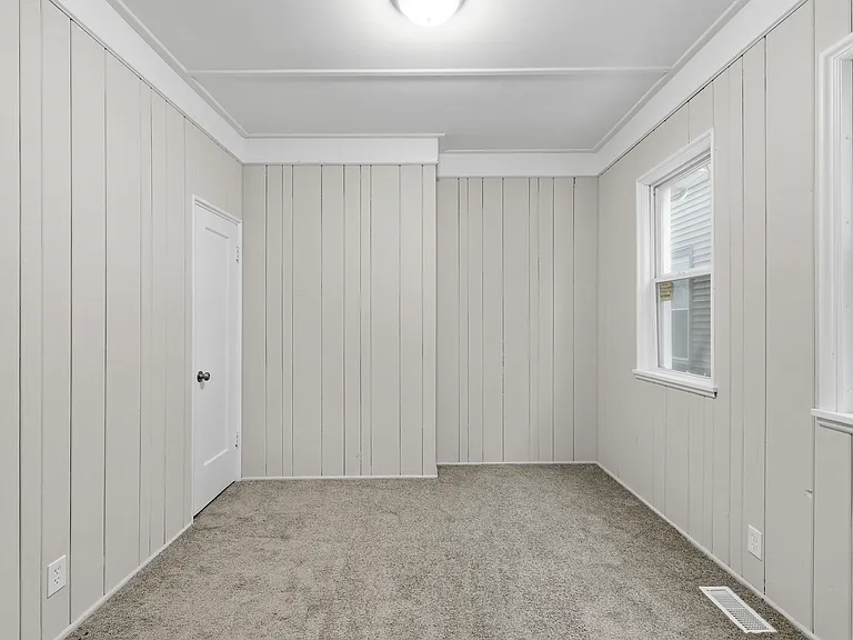 1930 Coltman Rd #1 — Photo 11