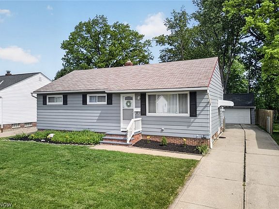 2nd image of 30121 Vineyard Rd