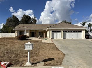 7927 Woodland Dr, Riverside, CA 92506