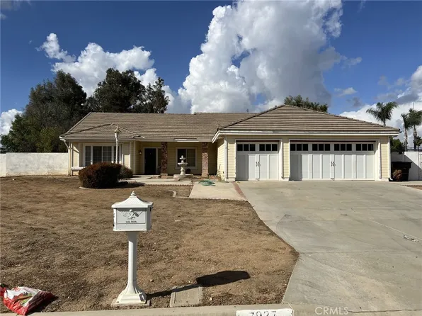 7927 Woodland Dr, Riverside, CA 92506