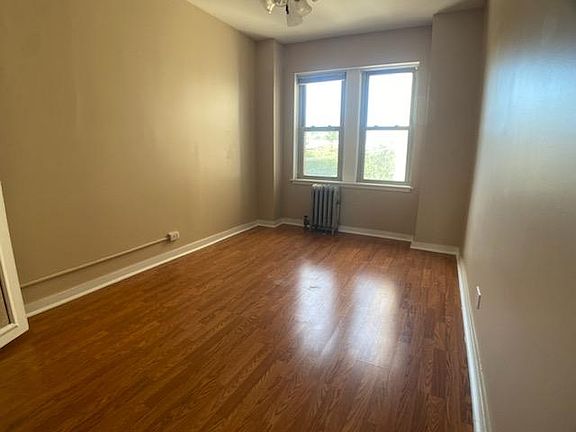 4th image of 908 W Lawrence Ave