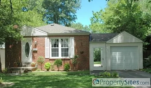 433 Lone Oak Dr photo 1
