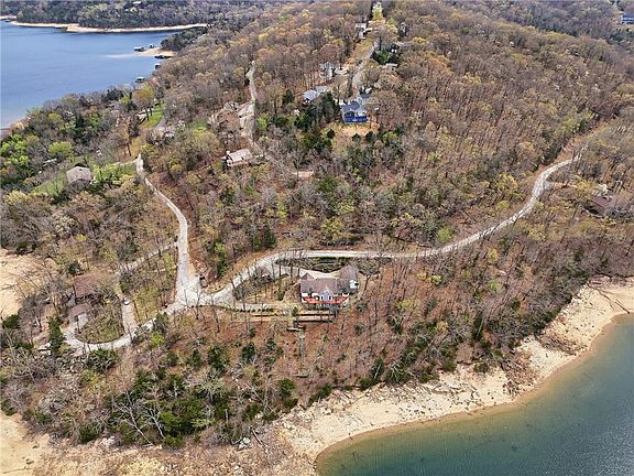 4th image of 757 Lakeview Dr