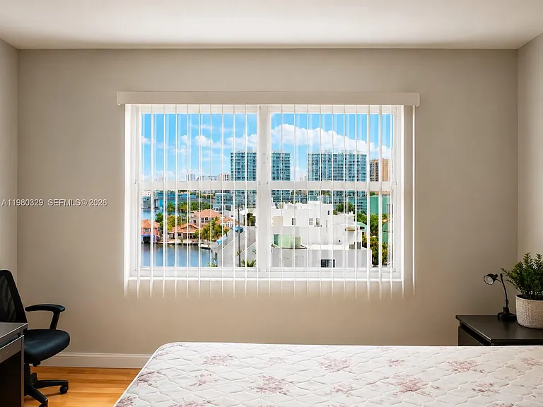 400 Kings Point Dr #812 — Photo 7